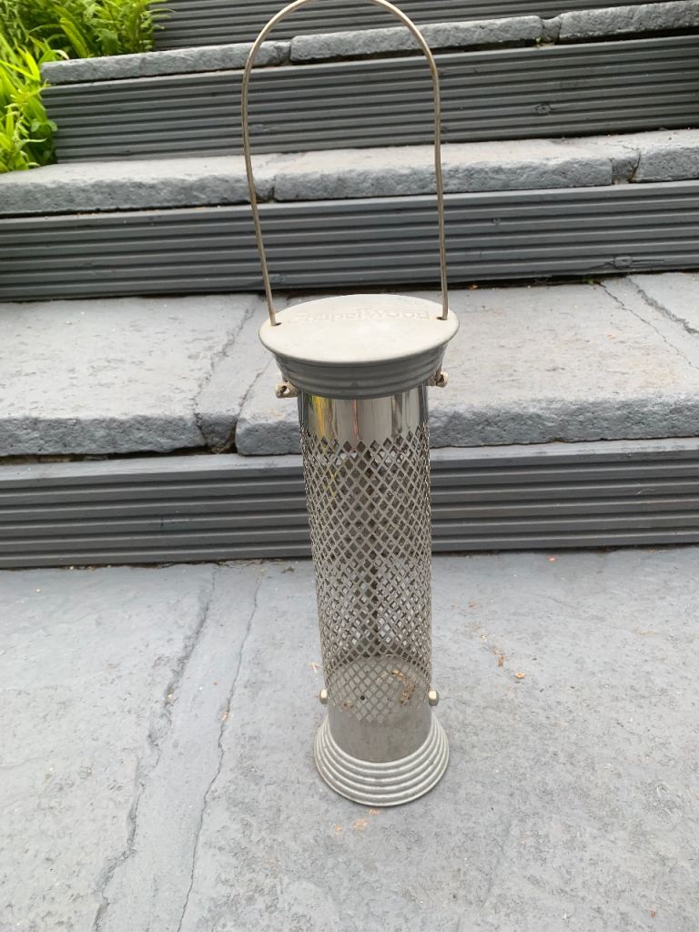 Chapel wood stainless steel top of the range bird feeder 
