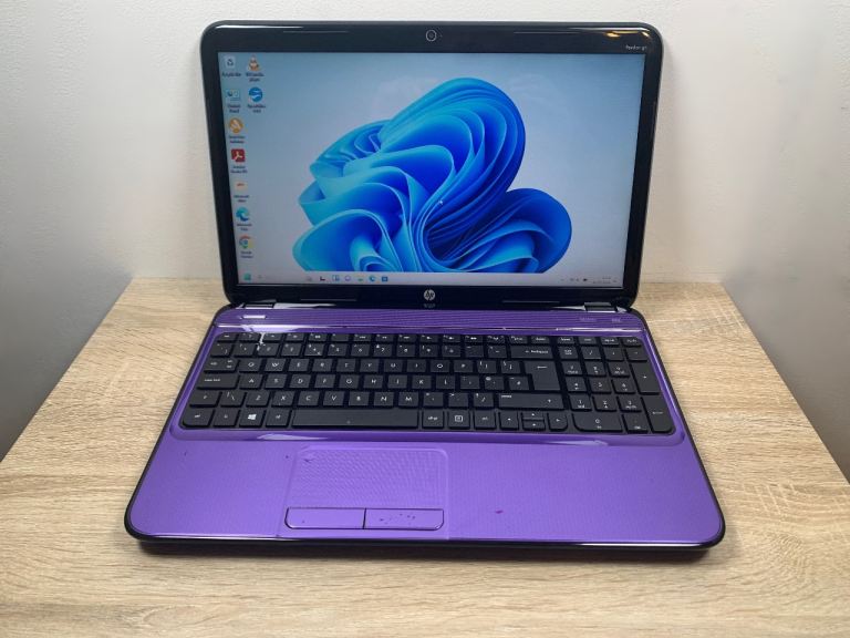 HP 8GB Ram 128GB SSD Pavilion HD Laptop, Win 10, Microsoft office