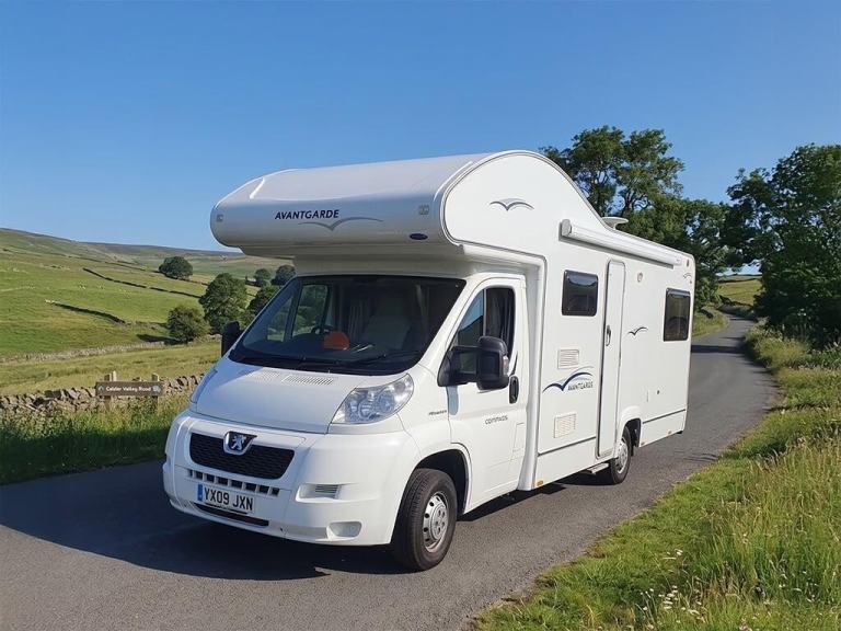 2009 Compass Avantgarde 180 6 Berth