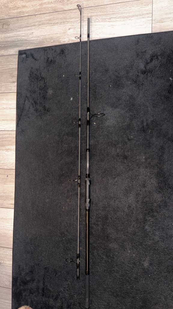 Pair of Xtractor Rods & Reels with Sonik Herox Alarms - Black, NEW