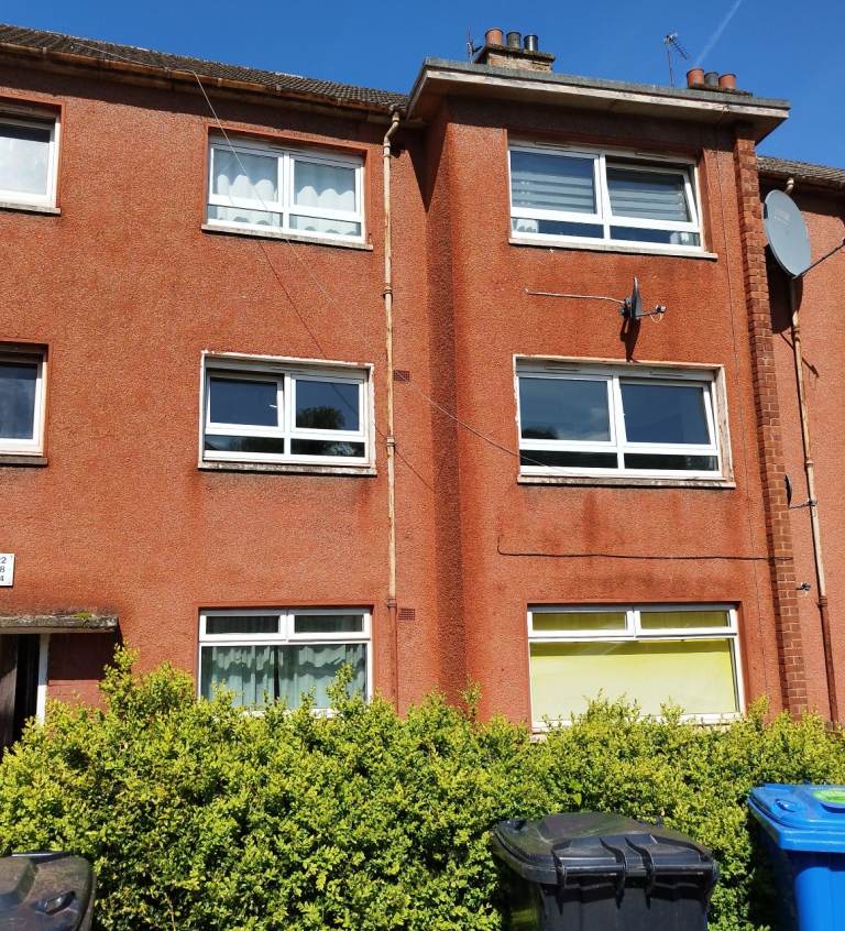 2 Beroom Flat to Let