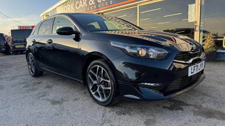 2022 Kia Ceed 1.5T GDi ISG 3 5dr HATCHBACK Petrol Manual