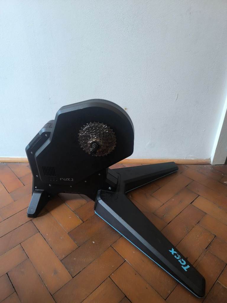 Tacx Flux 2 Smart Turbo Trainer 
