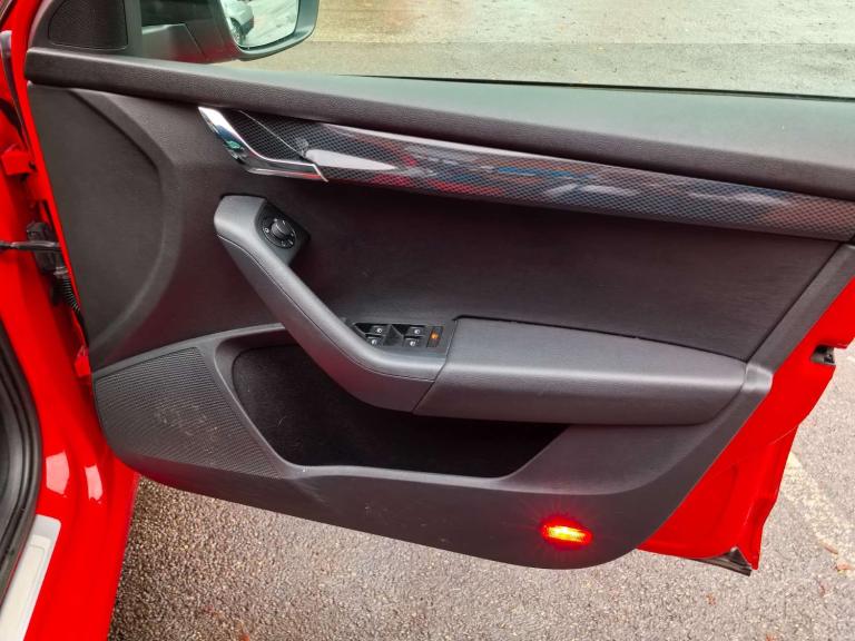 2015 Skoda Octavia 2.0 Octavia vRS TDI 4x4 Semi-Auto 4WD 5dr Hatchback Diesel Automatic