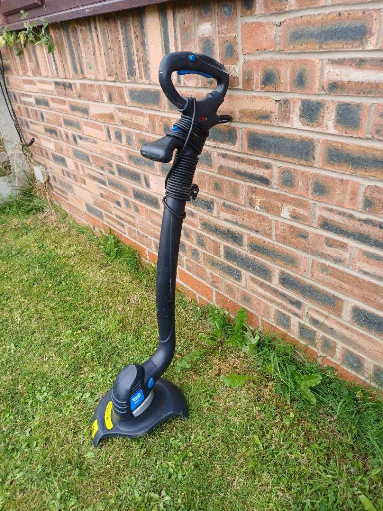 MACALLISTER 300W GARDEN STRIMMER EDGER £20 NO OFFERS DARWEN BB3 0DU 