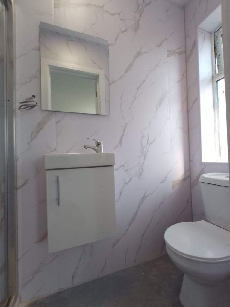 HMO Studio to Rent in Richmond upon Thames Area, (TW12 2QT) DSS welcome (over 35 years)