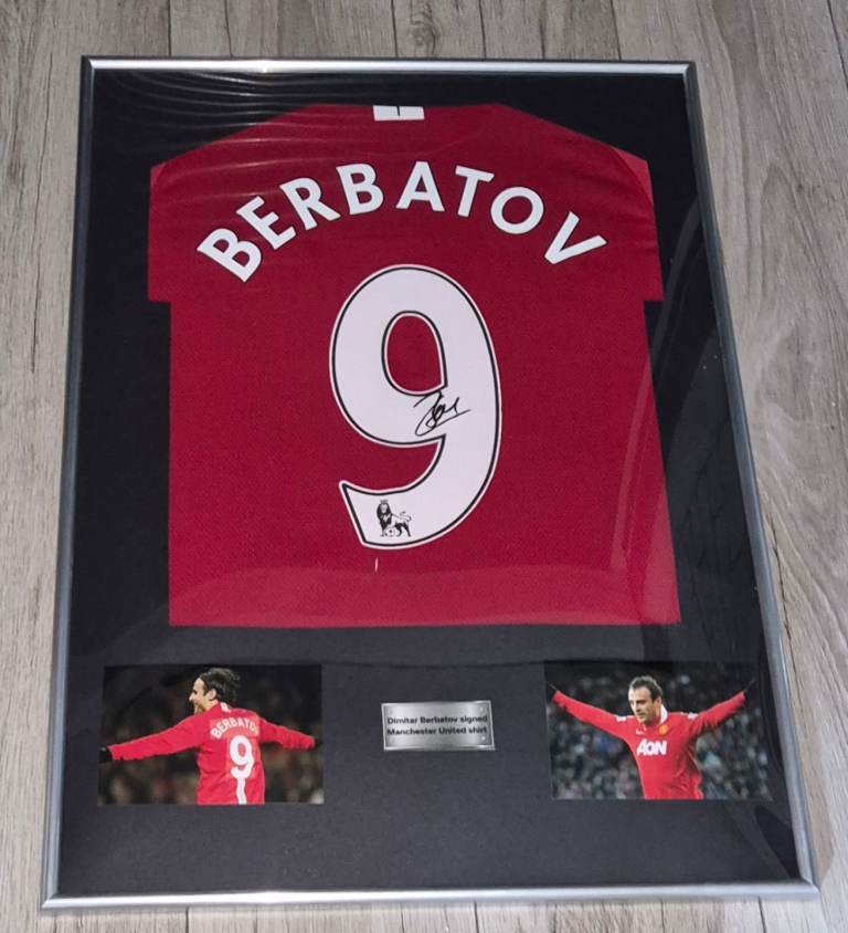 Signed football shirt. Berbatov signed Manchester United shirt in frame with proof and COA 