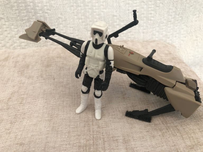 STAR WARS Speeder Bike and Biker Scout   Good Cond   Missing Handle Bar