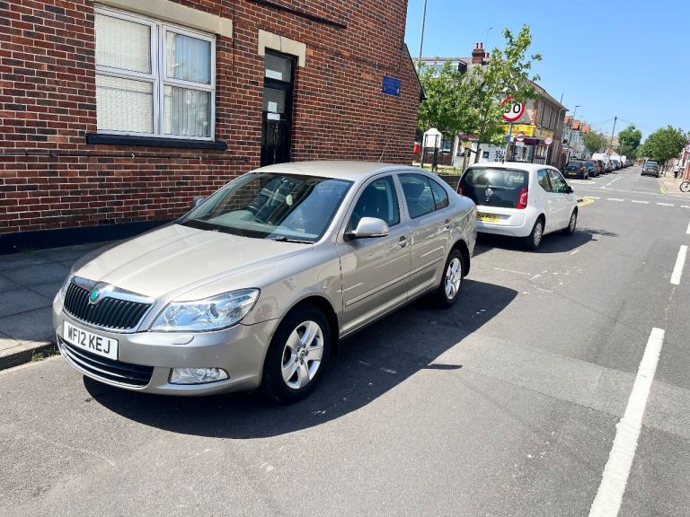SKODA OCTAVIA 1.6 TDI 2012 TAX £35 