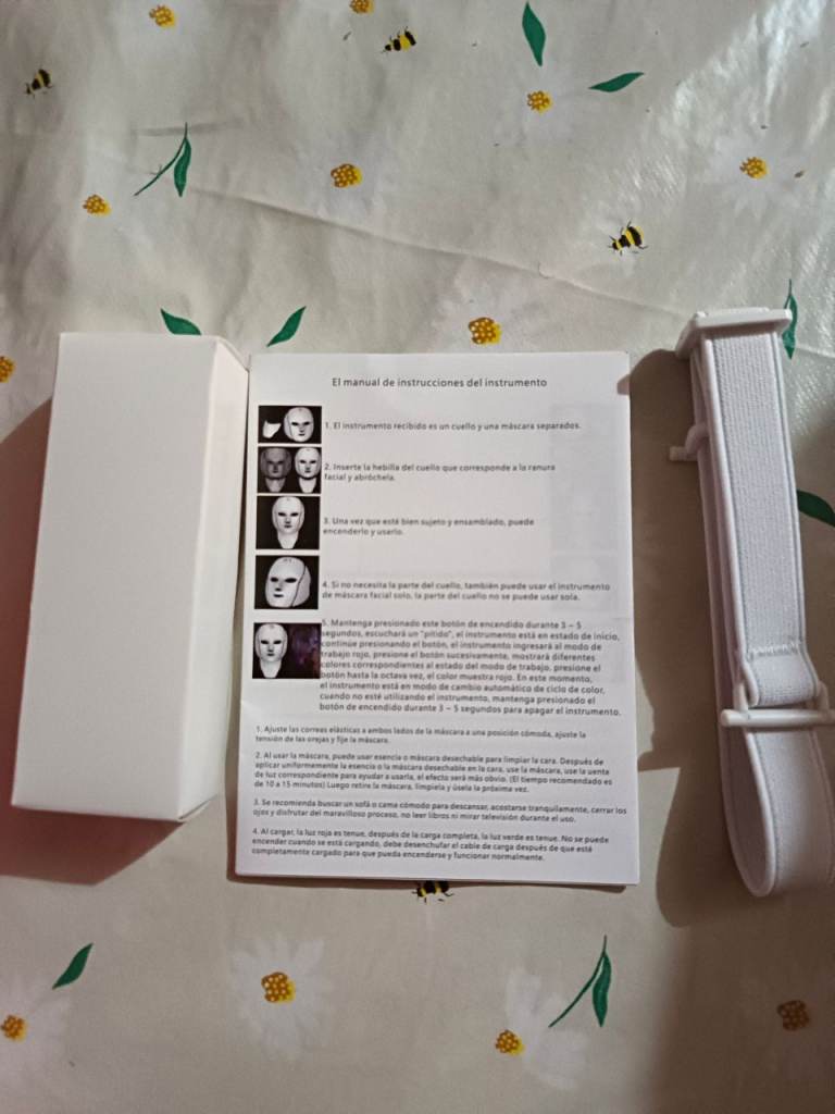 Red Light Therapy Mask | in Cardonald, Glasgow | Gumtree