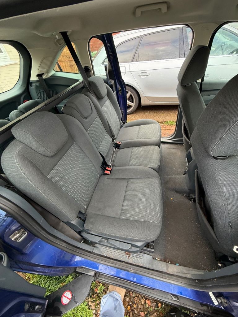 Ford, GRAND C-MAX, MPV, 2015, Manual, 1560 (cc), 5 doors