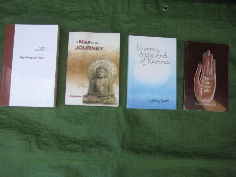 4 Buddhist Studies: Buy All 4 Books for £2.00