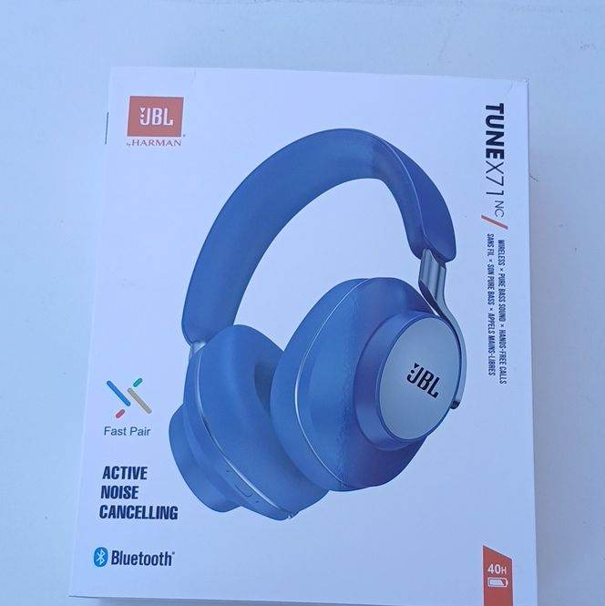 JBL headphone