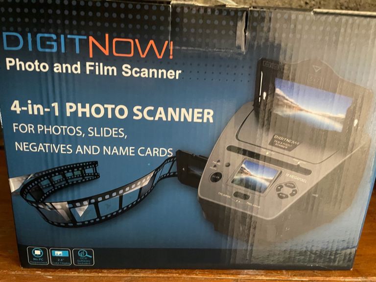 Photo film scanner
