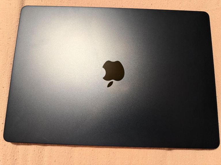 Apple MacBook Air 15-inch M4 256GB – As Good As New