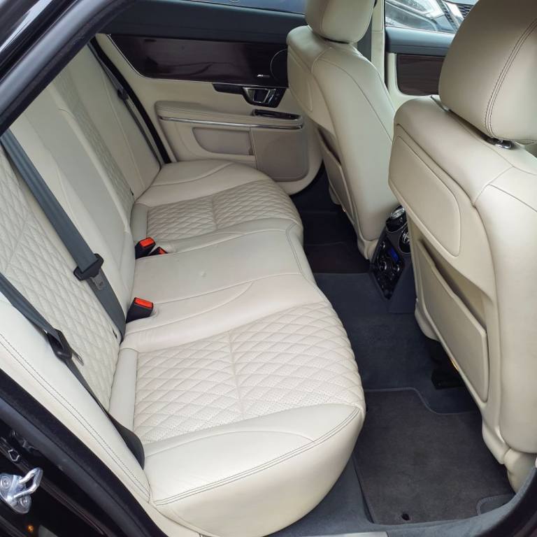 2018 68 JAGUAR XJ 3.0 D V6 PORTFOLIO 4D 296 BHP DIESEL