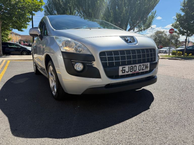 Peugeot, 3008, Hatchback, 2010, Semi-Auto, 1560 (cc), 5 doors