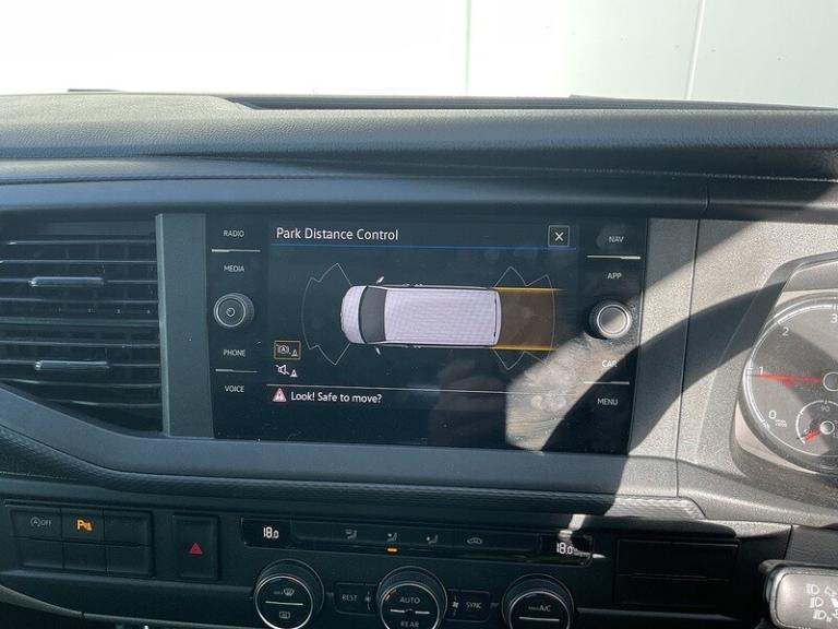 2022 Volkswagen Transporter Shuttle 2.0 TDI 150PS SE Minibus DSG MPV DIESEL Automatic