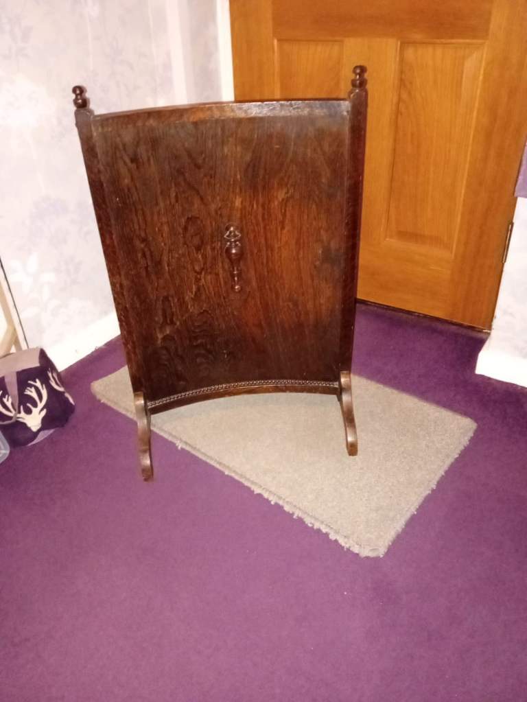 image for VINTAGE FIRE GUARD WOODEN 