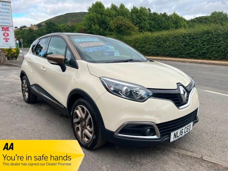 Renault Captur ICONIC NAV DCI