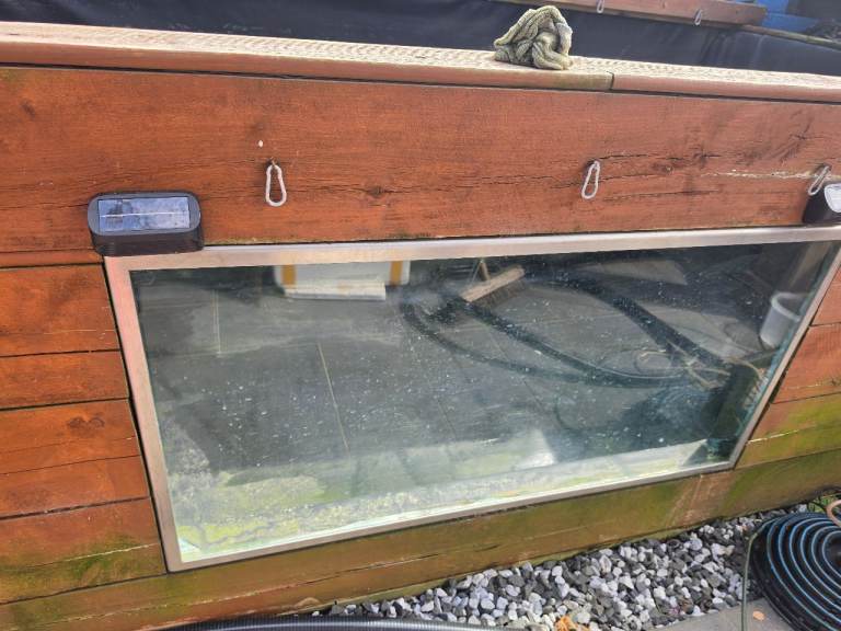 Pond metal frame window