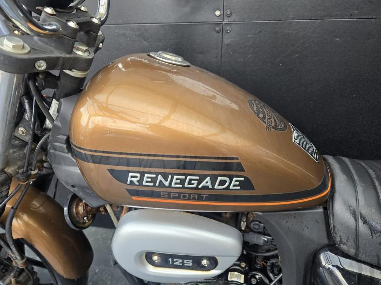 UM RENEGADE SPORT 125 PROJECT BIKE HPI CLEAR 