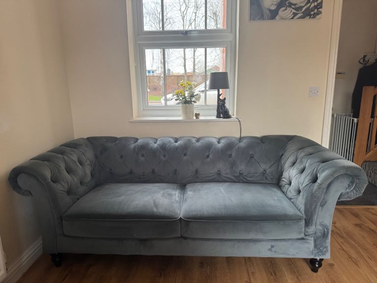 Chesterfield 3 seater 