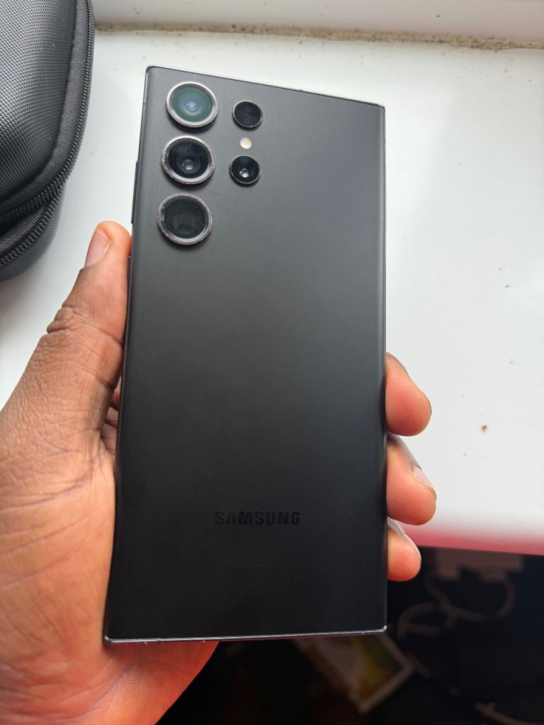 Samsung Galaxy S23 Ultra 256GB – Black, Good Condition