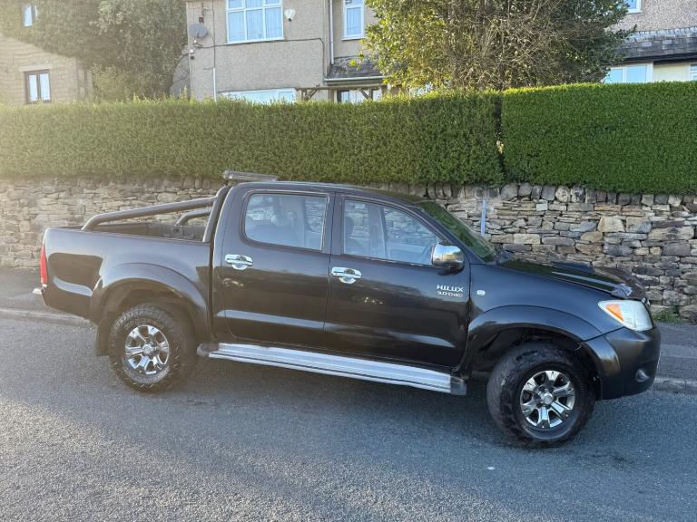 2006 Toyota Hilux VIGO-G DOUBLE CAB 3.0 D-4D AUTO 4X4 BLACK PICK UP Diesel Automatic