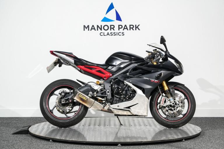 2016 Triumph DAYTONA Daytona 675 R (13MY)  Petrol Manual
