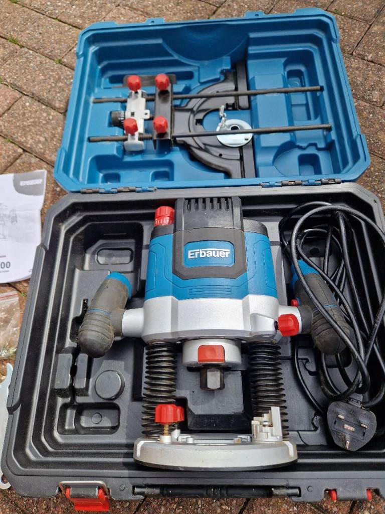 Erbauer router