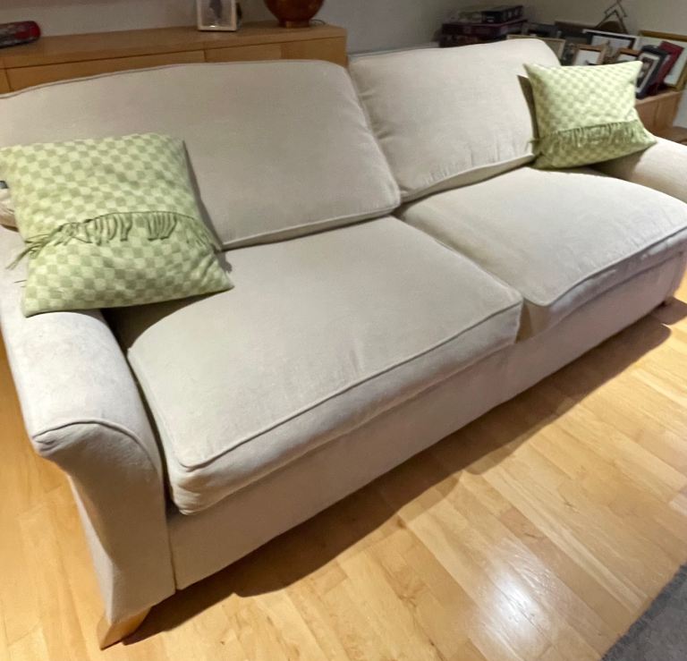 Gainsborough luxury sofabed - 218cm long (2.5 seater).  Excellent condition
