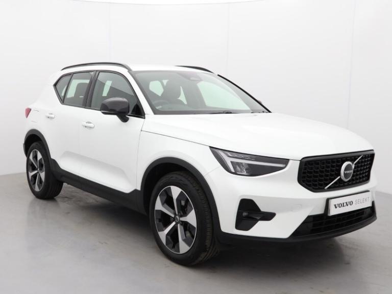 VOLVO XC40 2.0 B4P Plus Dark 5dr Auto *VAT QUALIFYING*