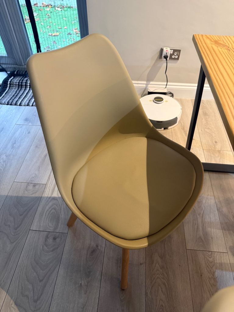 Wooden Dining Table with 4 Chairs – Good Condition, £150.00 for Sale