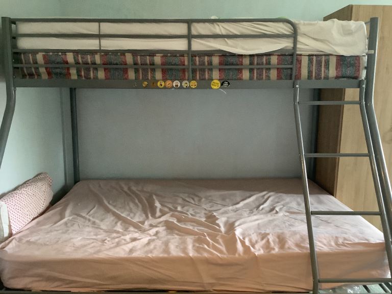 Bunk bed