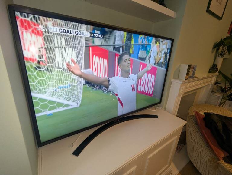 LG 50 Inch 4K Smart TV (2020, UN74006LB)