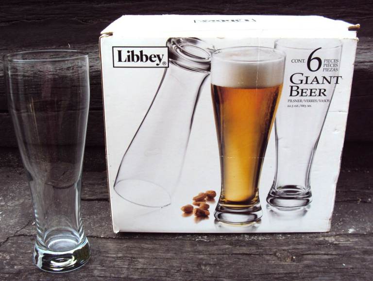 Brand new set of 6 Libbey Giant 1.5 pint Beer Glasses, still in their original box.  BARGAIN !!