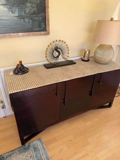 Solid Teak Wood Modern Buffet Table/ Side Board - great value for GBP 250