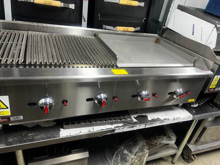 NEW GAS CHARGRILL BBQ KEBAB CHICKEN STEAK BURGER RESTAURANT GRILL CATERING COMMERCIAL EQUIPMENT 