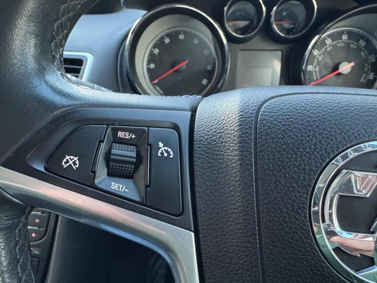 2016 Vauxhall Meriva 1.4i Turbo SE Auto Euro 6 5dr MPV Petrol Automatic