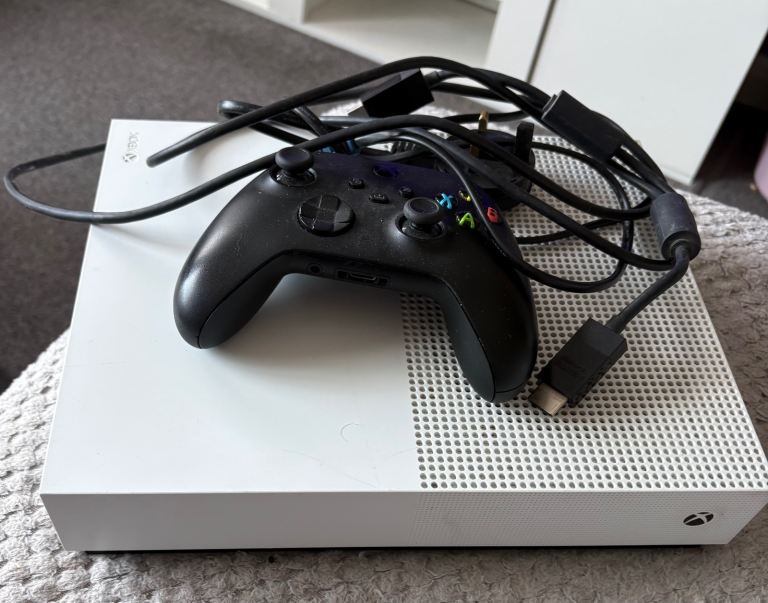 Xbox One S Digital