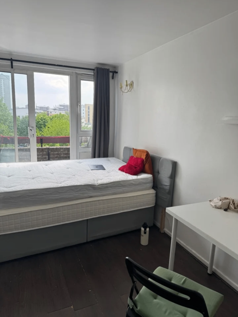 Room Upstairs Balcony 