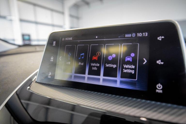 2017 Mitsubishi Eclipse Cross 1.5 4 5dr HATCHBACK PETROL Manual