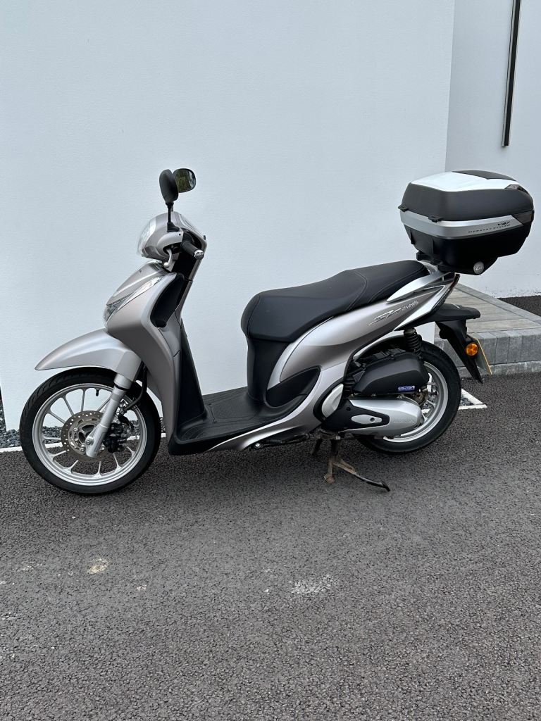2023 Honda SH Mode 125cc Scooter