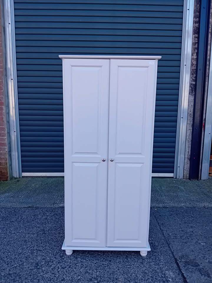 Grey painted wardrobe, Ref:497  