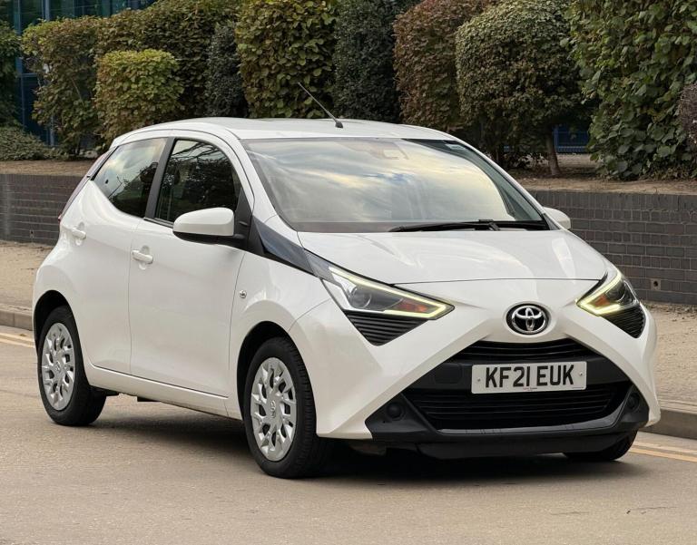 2021 Toyota AYGO 1.0 VVT-i X-Play TSS 5dr x-shift HATCHBACK PETROL Automatic