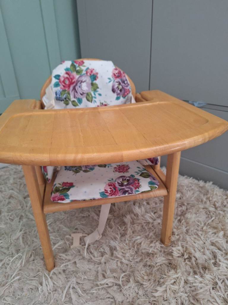 Beautiful 3 in 1 high/low chair 