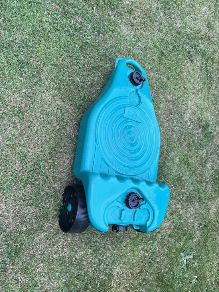 Caravan waste water tank