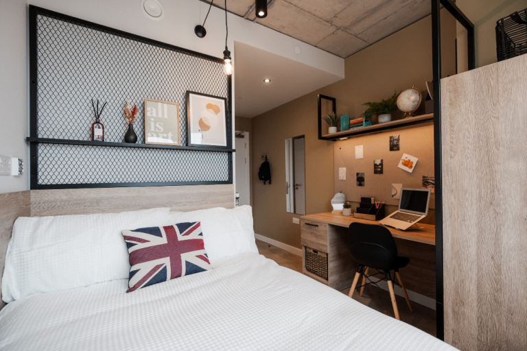 YourTRIBE Southwark Classic Ensuite (44w Tenancy) 