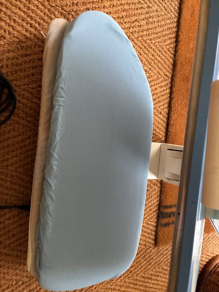 Elna 3000 small iron press 